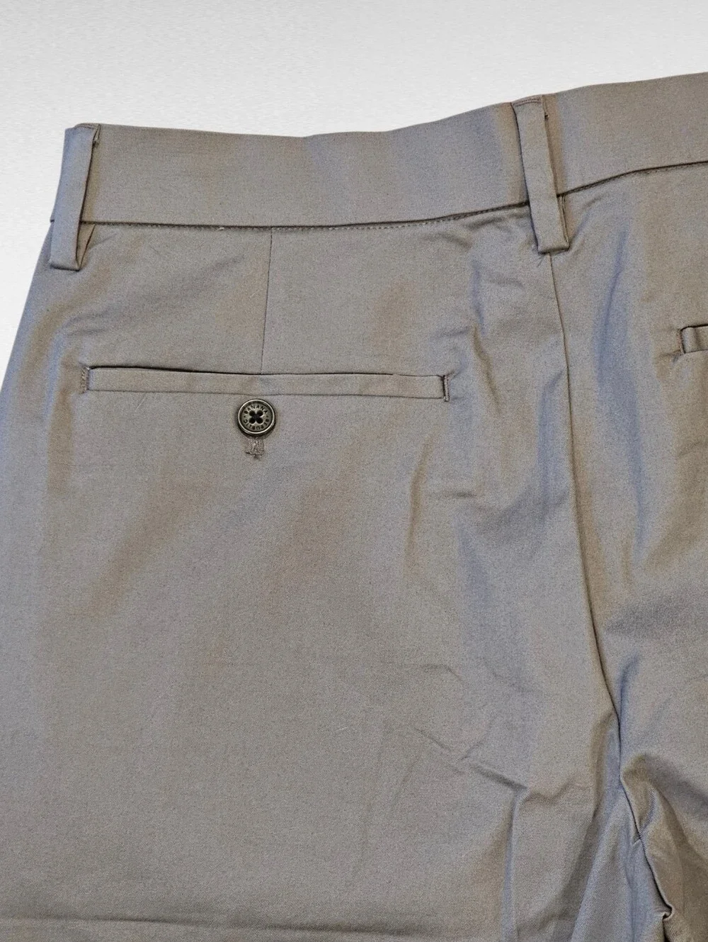 Banana Republic Gray Stretch Chino Shorts Size 32